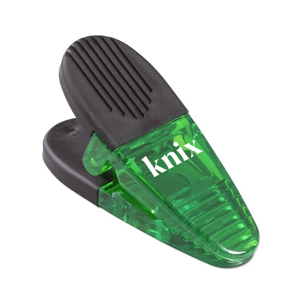 bag clip with logo